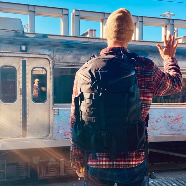 ✨ Élégance urbaine & technologie invisible

Le sac à dos exosquelette Tokyo, c’est l’innovation qui soulage vos épaules sans compromis sur le style.

💡 Ultra léger, discret, ultra-ergonomique… et tellement confortable grâce à notre exosquelette breveté.

🌍 Pensé pour vos journées intenses et actives en ville vos trajets pro… ✈️ Et bonne nouvelle : il passe en cabine avion !

🖤 Sobre, design, intelligent — le Tokyo ne vous quittera plus.

💬 Et vous, prêt(e) à alléger vos journées ?

👉 Découvrez-le sur gravipack.com
#Gravipack #SacExosquelette #SmartBag #InnovationErgonomique #Santé